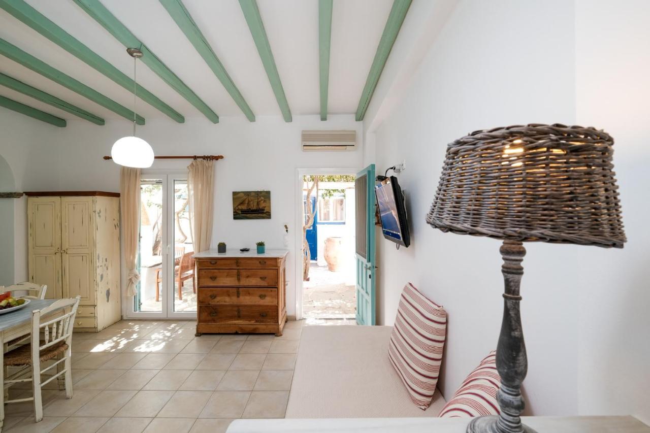 Golden Beach Studios & Suites Tinos ภายนอก รูปภาพ