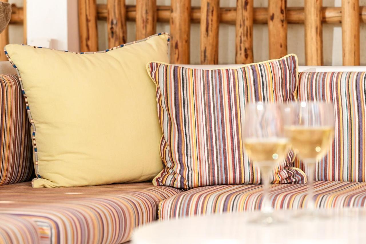 Golden Beach Studios & Suites Tinos ภายนอก รูปภาพ
