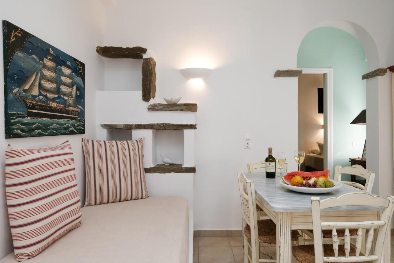 Golden Beach Studios & Suites Tinos ภายนอก รูปภาพ