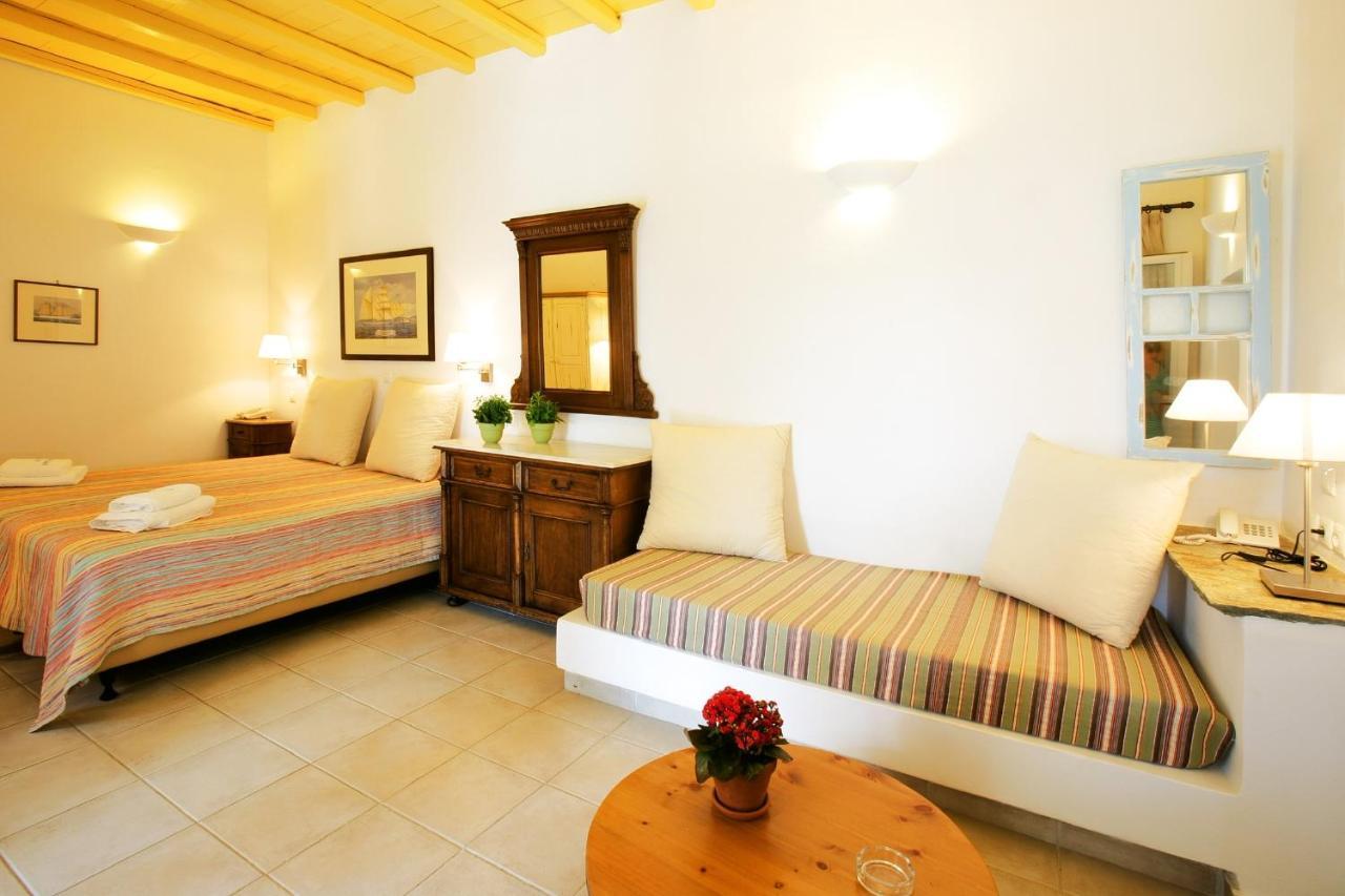Golden Beach Studios & Suites Tinos ภายนอก รูปภาพ