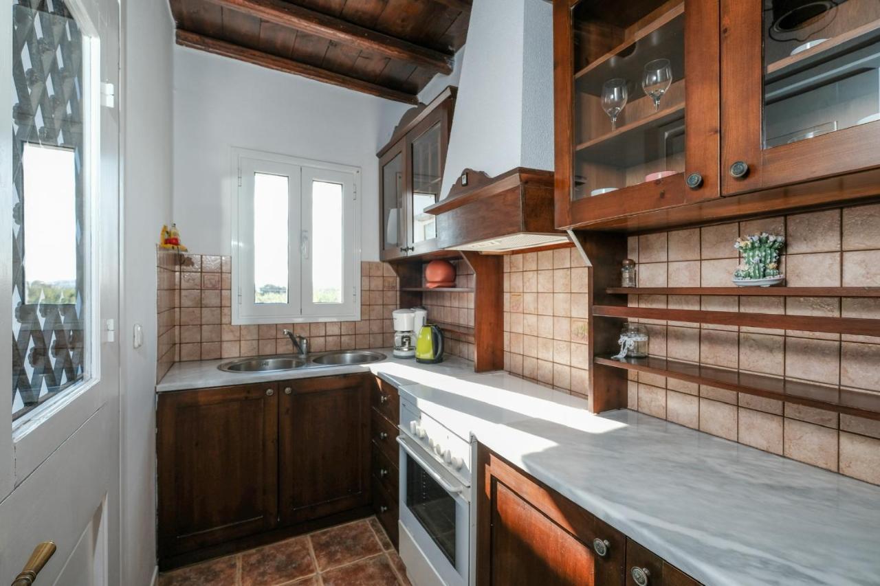 Golden Beach Studios & Suites Tinos ภายนอก รูปภาพ