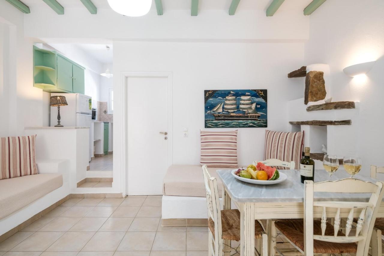 Golden Beach Studios & Suites Tinos ภายนอก รูปภาพ
