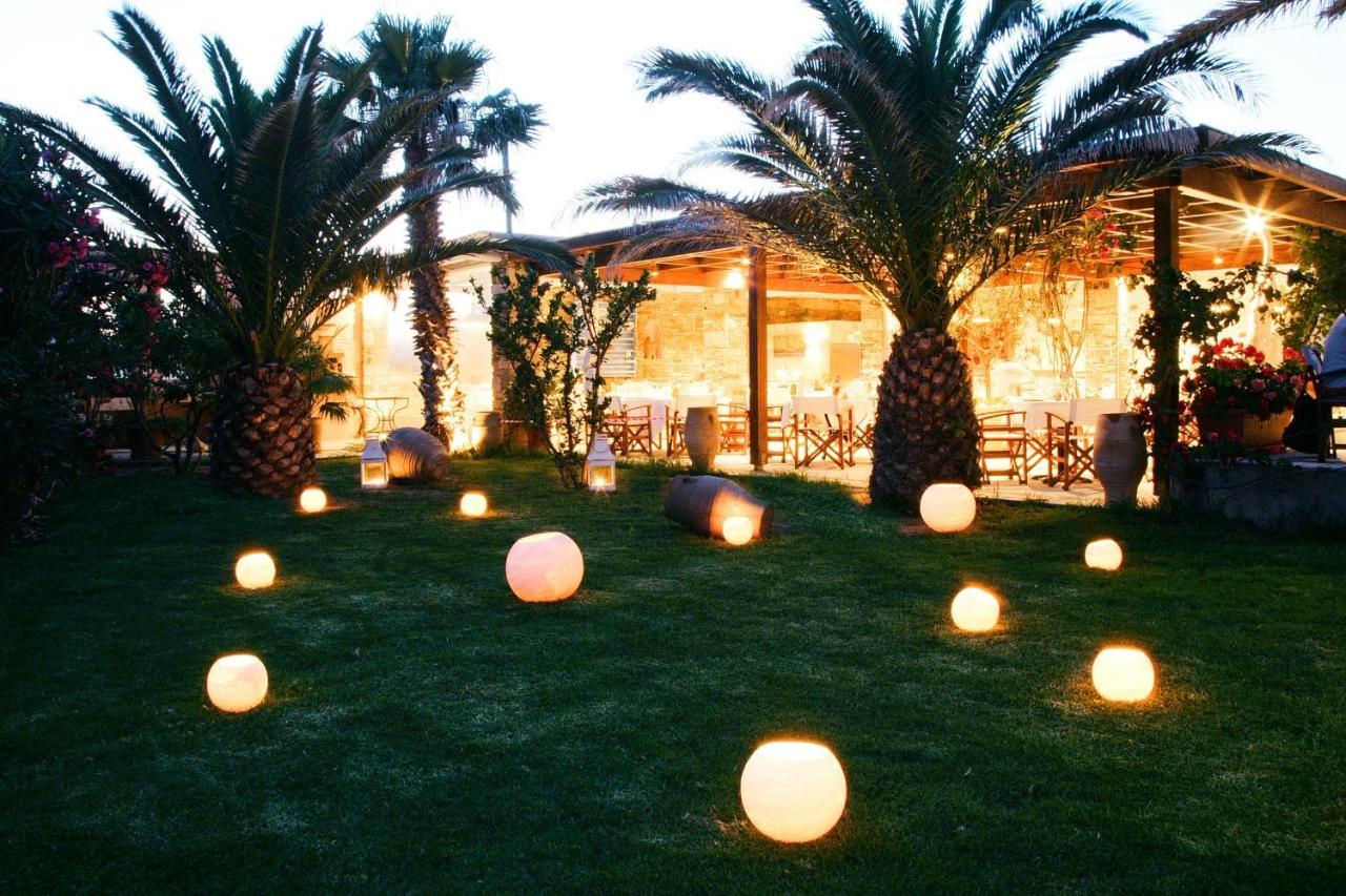 Golden Beach Studios & Suites Tinos ภายนอก รูปภาพ