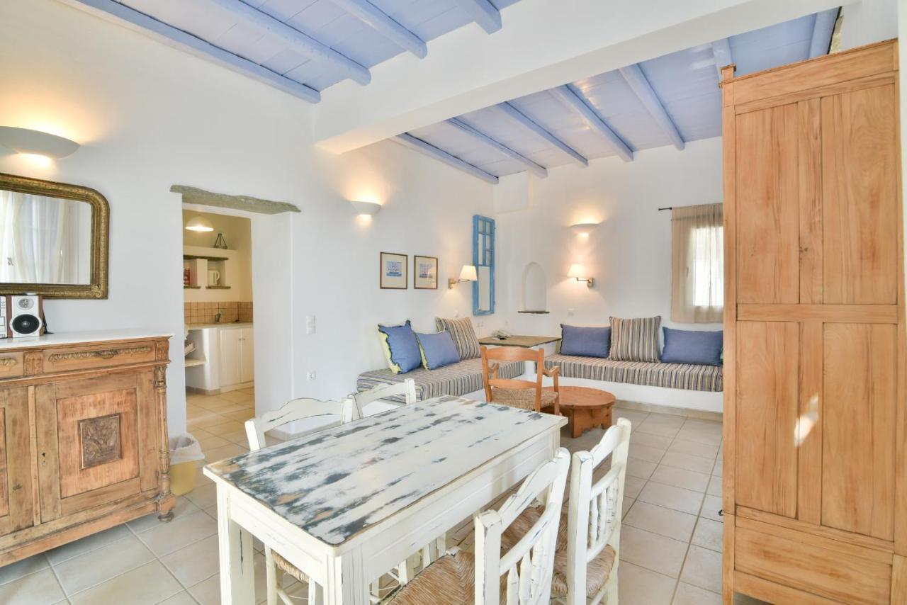 Golden Beach Studios & Suites Tinos ภายนอก รูปภาพ