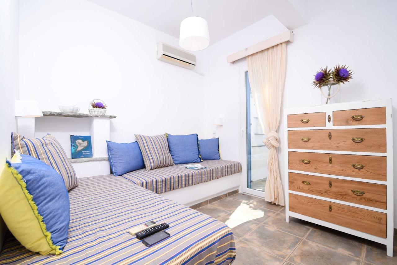 Golden Beach Studios & Suites Tinos ภายนอก รูปภาพ