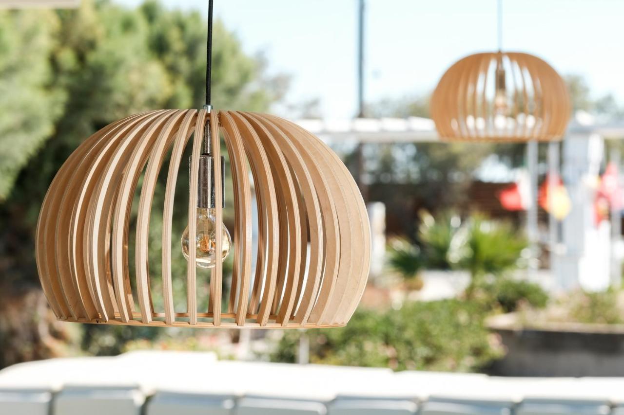 Golden Beach Studios & Suites Tinos ภายนอก รูปภาพ