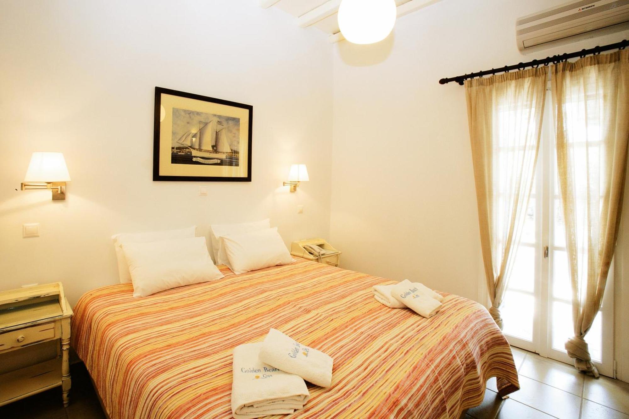 Golden Beach Studios & Suites Tinos ภายนอก รูปภาพ